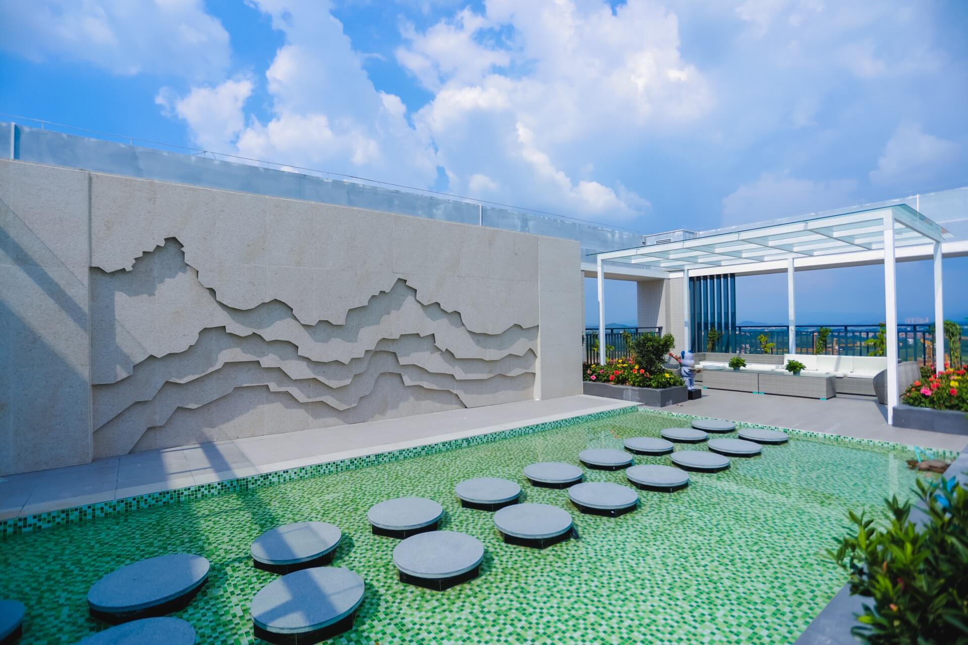 顶层户外 (2).jpg